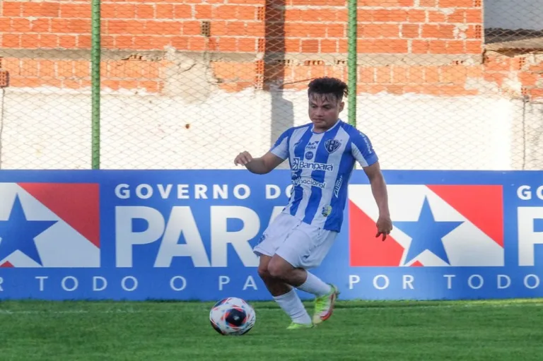Esli García comemora gols no Paysandu e mira dar alegria à torcida: “Merece”