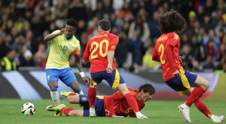 Frieza e poder de reação foram os trunfos da Seleção Brasileira contra a Espanha