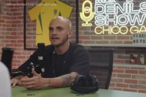 Fábio Santos diz que Corinthians não deve conquistar títulos em 2024