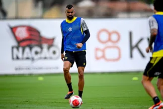 Fabrício Bruno em treino do Flamengo