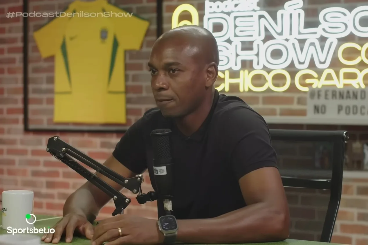 Fernandinho aponta atitude que Guardiola não gostou do brasileiro no Manchester City