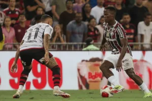 Vampeta crava placar de Flamengo x Fluminense e antecipa finalista do Carioca