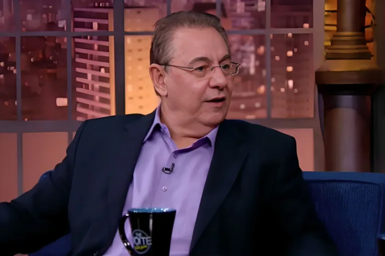 Flavio Prado aponta treinador ‘incomparável’ no futebol: “Único”