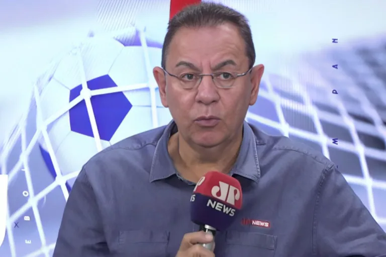 Flavio Prado aponta dois jogadores com “vida longa” na seleção brasileira