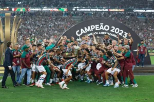 Casagrande descarta o Fluminense e revela brasileiros temidos na Libertadores