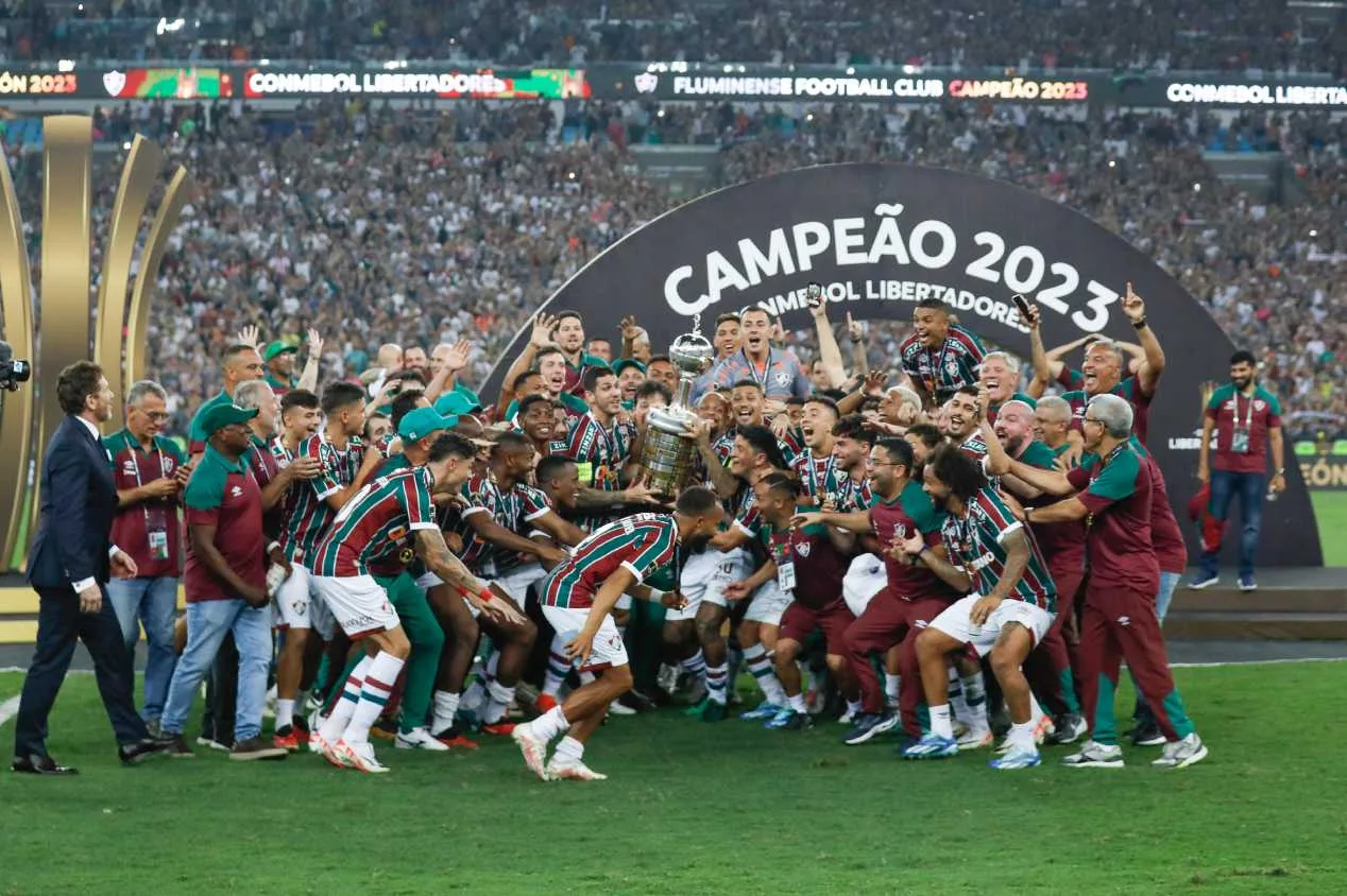 Casagrande descarta o Fluminense e revela brasileiros temidos na Libertadores