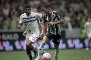 Trajano vê clube badalado do Brasileirão “caindo pelas tabelas”: “Jogando nada”