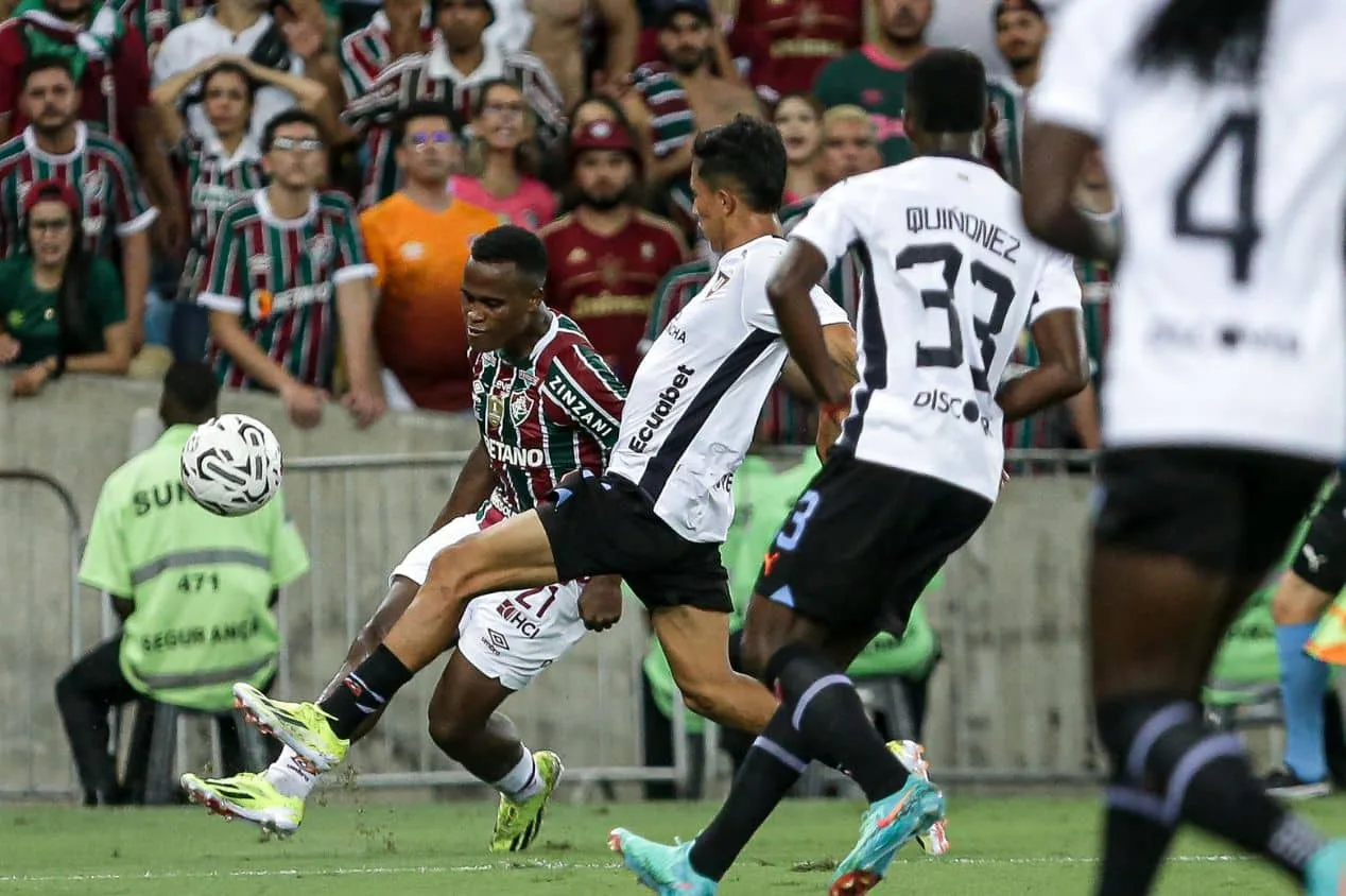 Mauro Cezar diz que o Fluminense precisa “parar de reclamar” após título da Recopa
