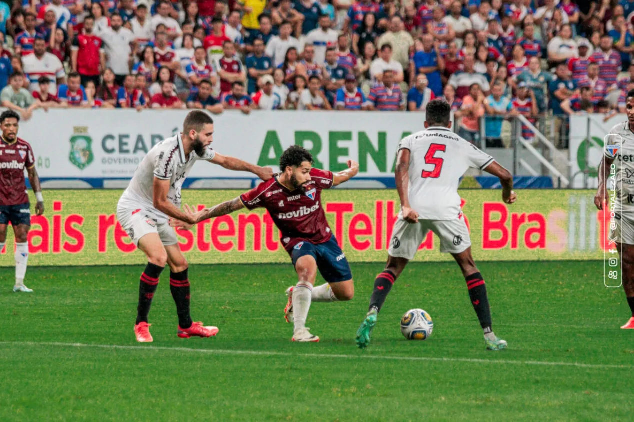 Vitória bate Fortaleza e respira na Copa do Nordeste
