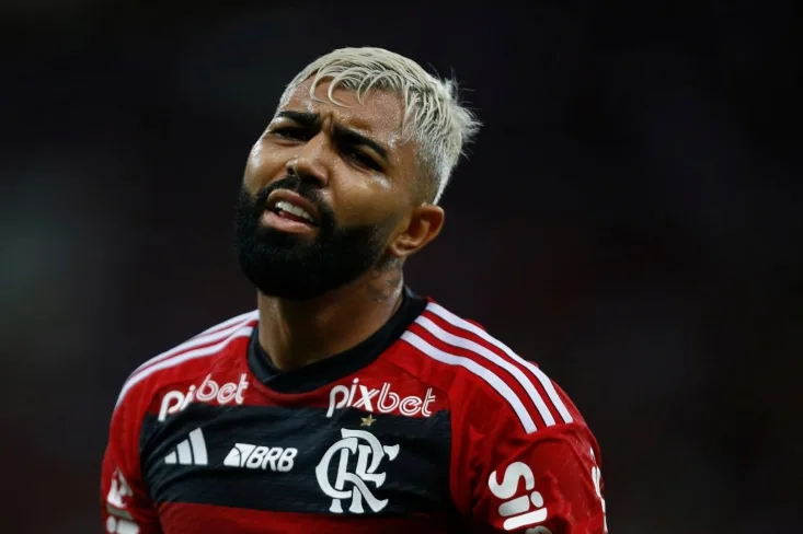 Gabigol tem reviravolta no último ano e ‘some’ do Flamengo de Tite