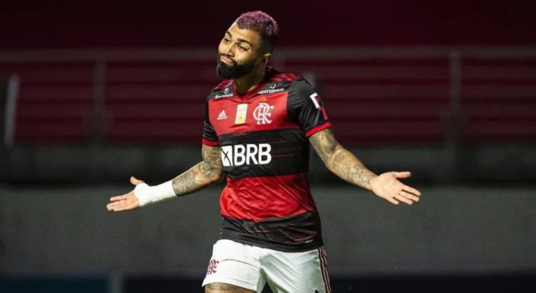 Venê Casagrande informa se Flamengo pensa em contratar substituto para Gabigol