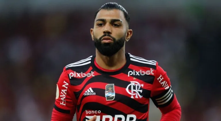 Neto cita condenação de Daniel Alves e defende Gabigol, do Flamengo: “Não é fraude”