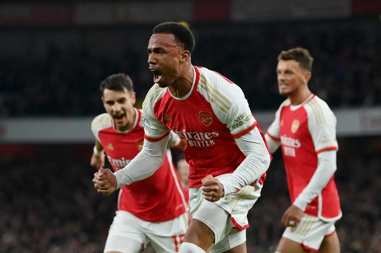 Arsenal pode assumir a liderança da Premier League hoje; veja