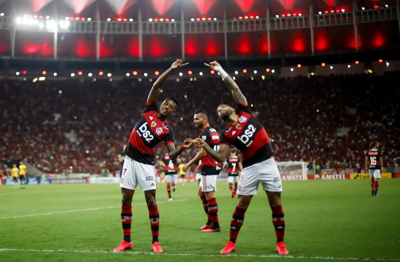 Flamengo relembra Gabigol e Bruno Henrique em homenagem a Akira Toriyama
