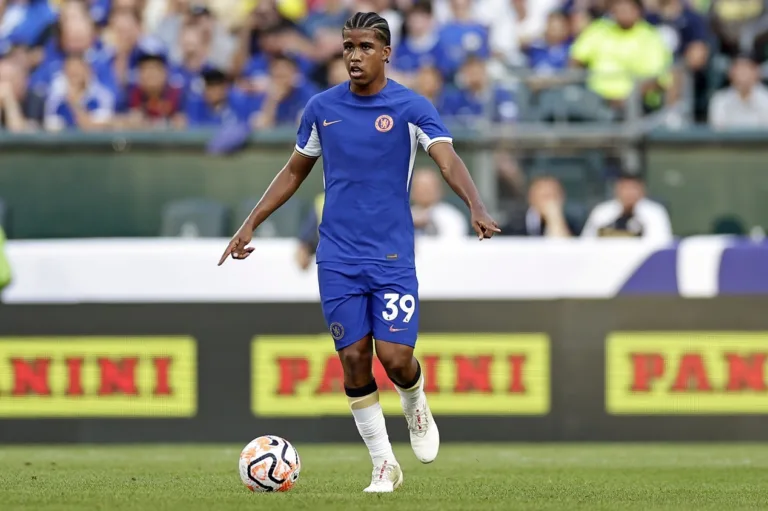 Brasileiros do Chelsea tentam espaço no Strasbourg