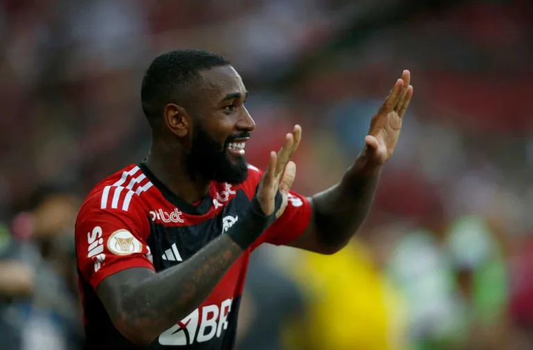 Retorno gradual de Gerson, briga com Romário e mais: as notícias do Flamengo hoje (15)