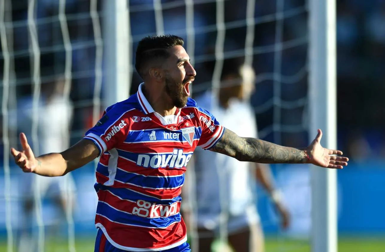 Jogador do Fortaleza cobra “respostas” sobre atentado após vitória na Copa do Brasil