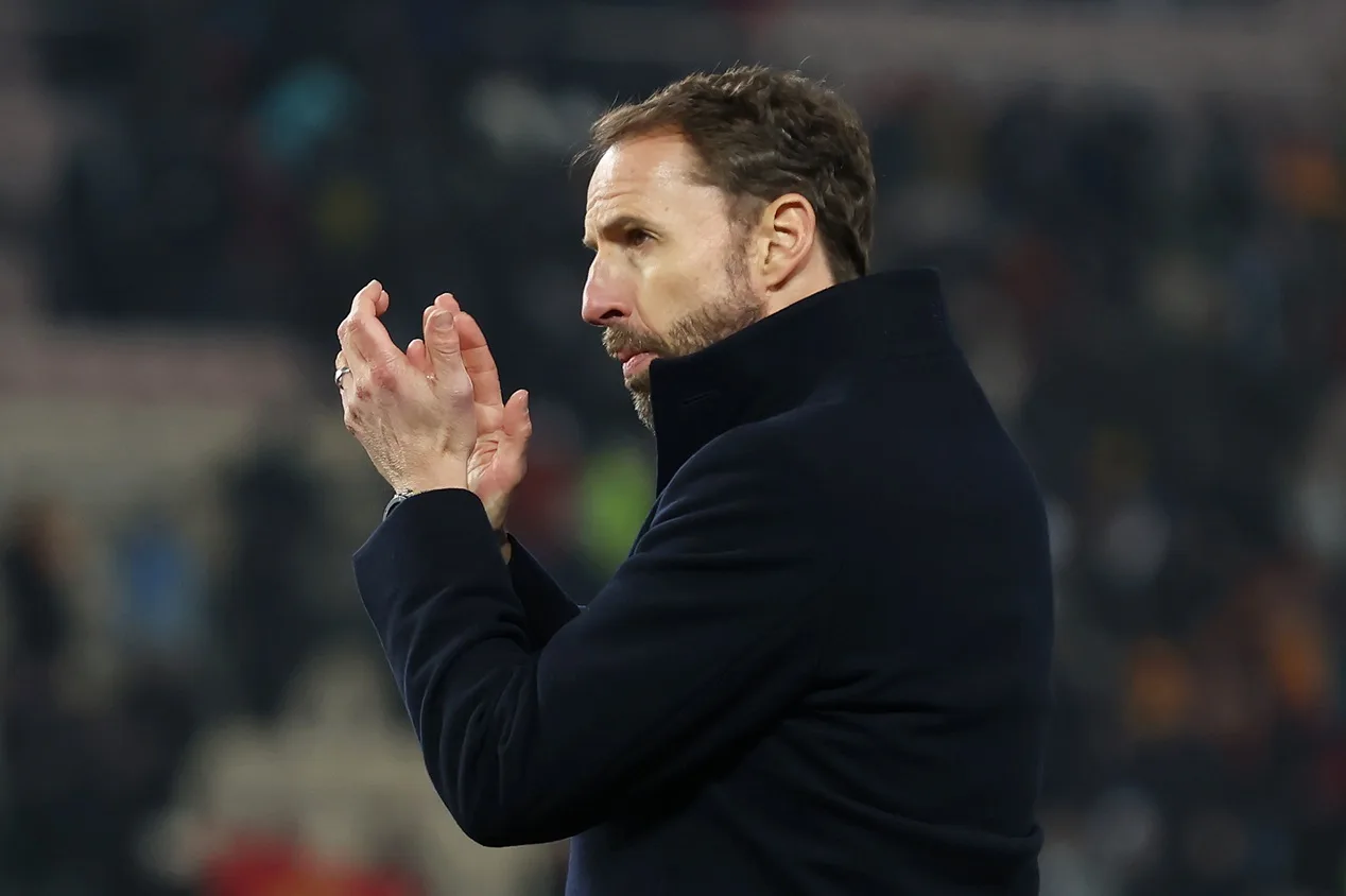 Manchester United estaria cogitando contratar Southgate, técnico da seleção inglesa