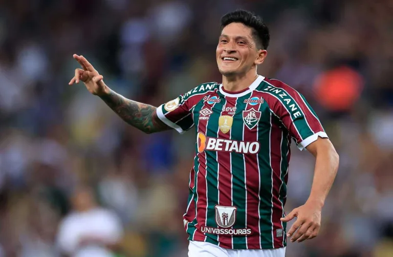 Cano dedica a Recopa aos jogadores do Fluminense que perderam as últimas finais para LDU