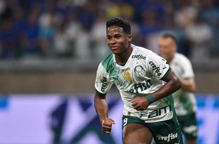 João Paulo Sampaio destaca carreira de jogador do Palmeiras e o compara a Ronaldo Fenômeno