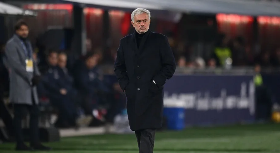 José Mourinho manifesta interesse em equipe da Premier League