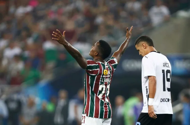Galvão Bueno exalta título do Fluminense na Recopa: “Tirou um espinho da garganta”
