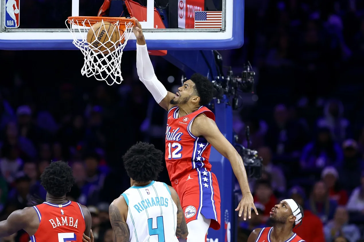 NBA: em jogo de viradas, 76ers batem os Hornets em casa