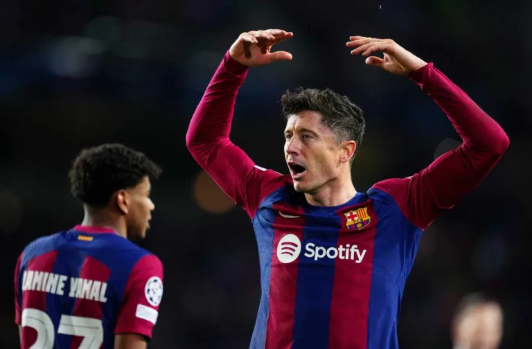 Barcelona marca três e Napoli desconta na Champions League; veja