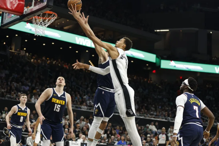 NBA: com Wembanyama apagado, Spurs perdem para os Nuggets em casa