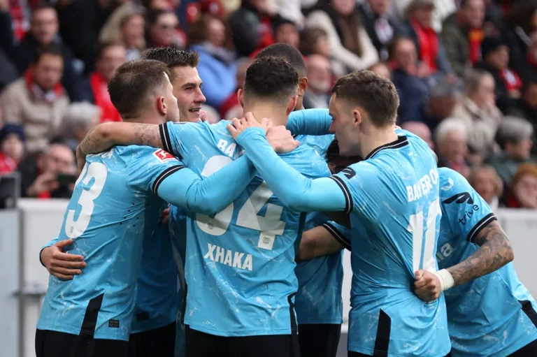 Imparável! Leverkusen bate o Freiburg sem dificuldades na Bundesliga