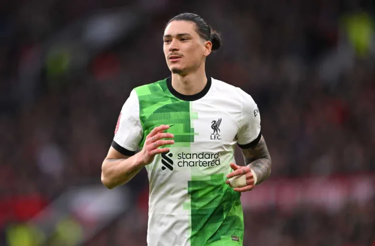 Darwin Núñez fica em ‘recuperação’ no Liverpool e desfalca seleção do Uruguai