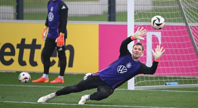 Ídolo do Bayern de Munique, Manuel Neuer completa 38 anos; confira sua trajetória