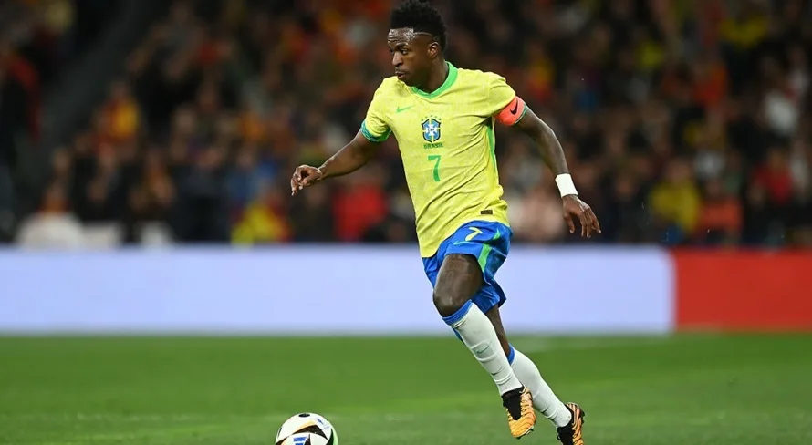 Jornal catalão detona Vinícius Júnior após Espanha x Brasil e faz alerta para sequência da La Liga