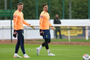 Seleção brasileira testa trio de goleiros novatos após cinco anos
