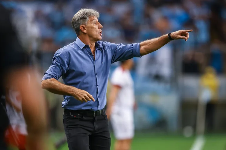 Renato Gaúcho, do Grêmio, elogia jogador do Internacional: “Gosto muito”