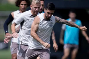 Casagrande questiona salário de meia e lamenta fase de titular do Corinthians: “Encanto terminou”