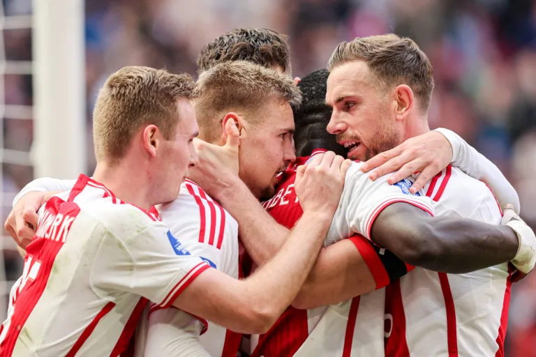 Aston Villa será o bicho-papão do Ajax nessa temporada?