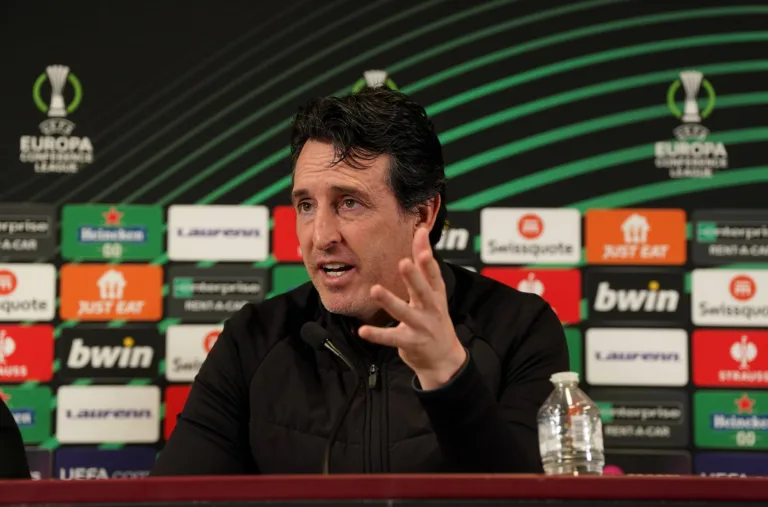Unai Emery fala sobre jogo do Aston Villa contra Ajax pela Conference League