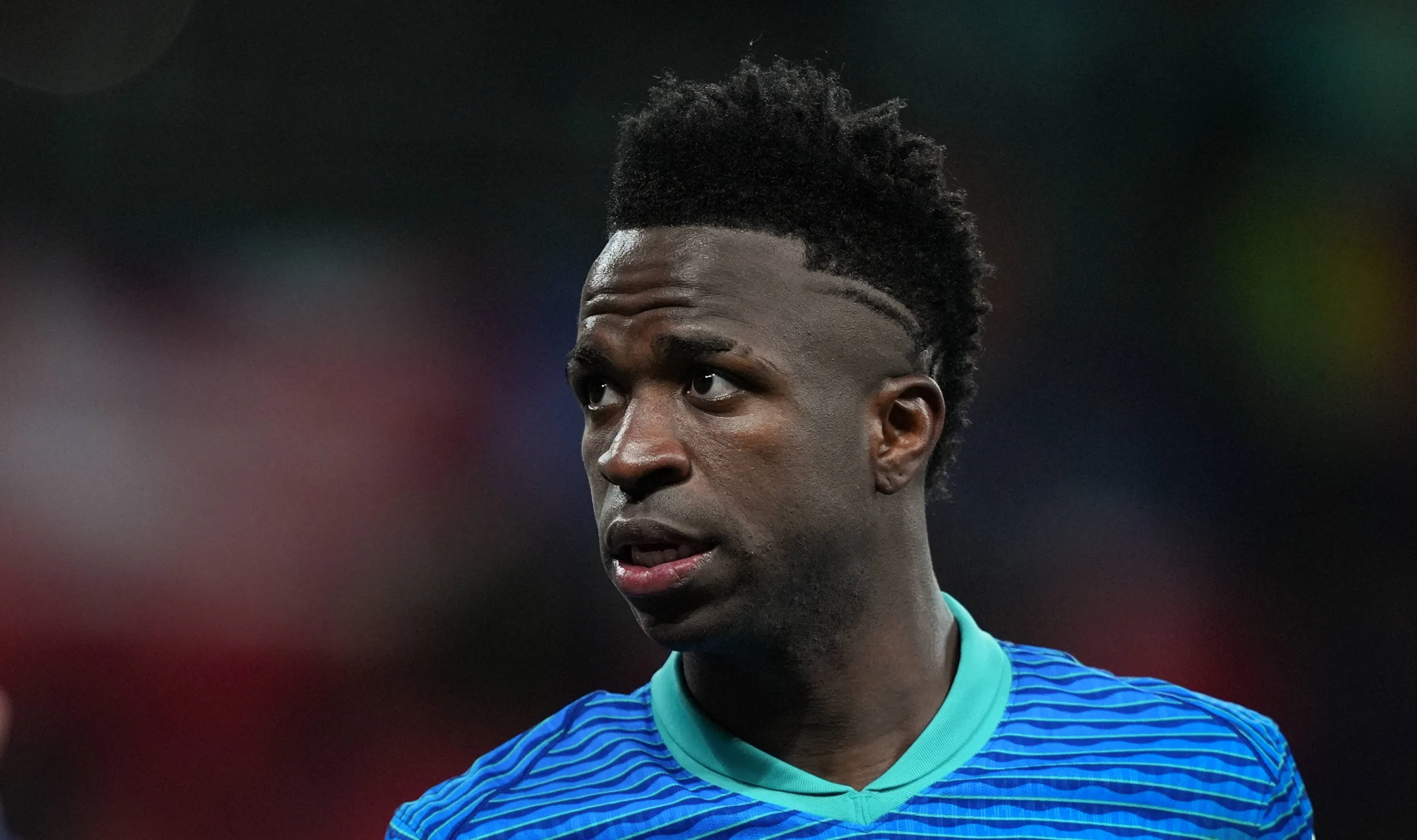 Até que ponto vale Vinicius Júnior continuar na Espanha? Jogador e especialista avaliam