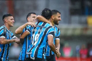 Grêmio define logística para conciliar Brasileirão, Copa do Brasil e Libertadores