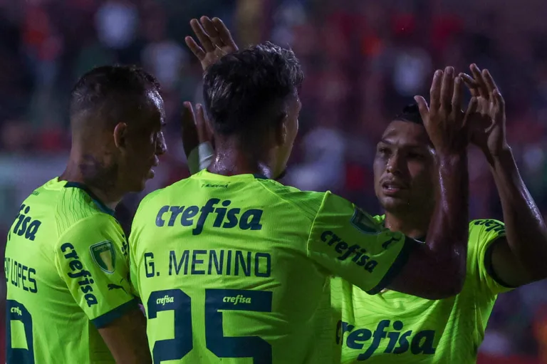 Palmeiras tenta feito pela terceira vez seguida no Paulistão