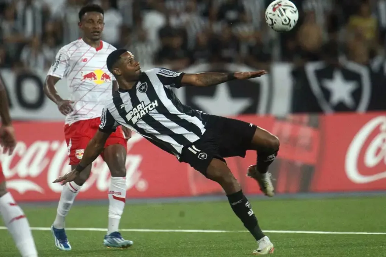RMP exalta Júnior Santos, do Botafogo: “Jogando uma barbaridade”