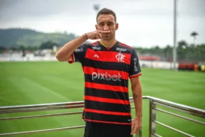 Renata Fan exalta chegada de reforço no Flamengo: “Nível de seleção brasileira”