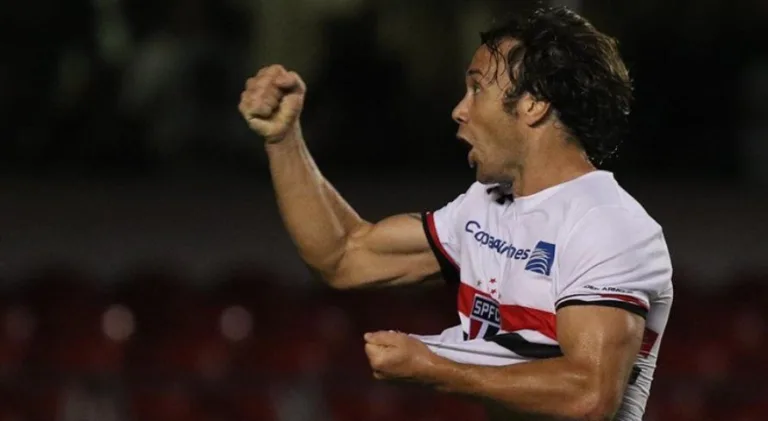 Lugano vê multicampeão no Brasil como subestimado: “Me deu mais trabalho”