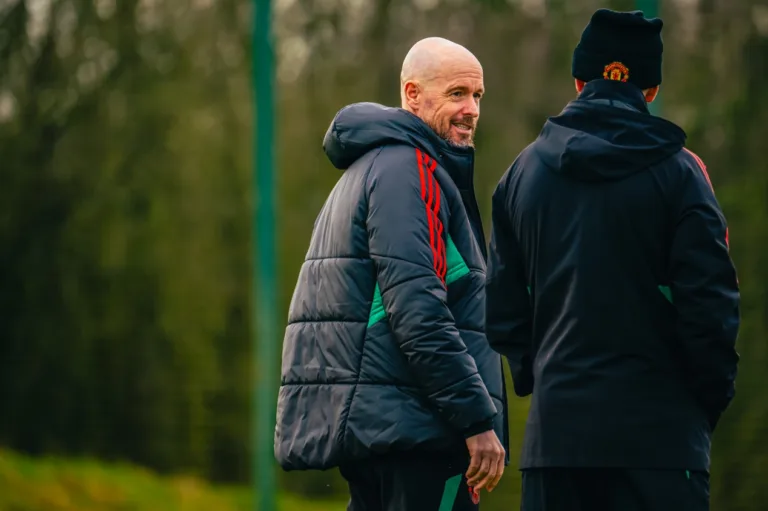 Ten Hag mostra confiança no Manchester United após retorno de lesionados
