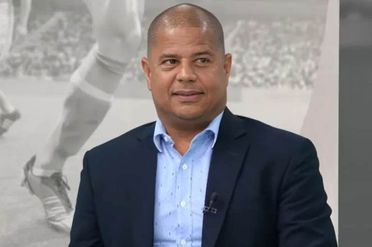 Marcelinho Carioca ‘ignora’ Zico e crava maior batedor de faltas da história