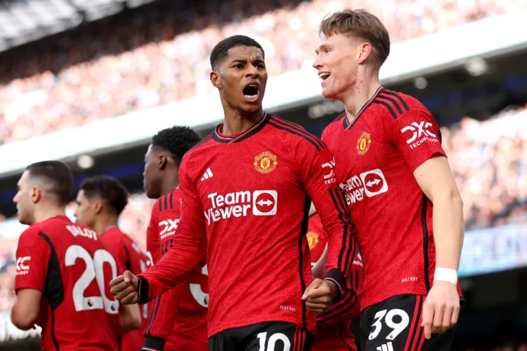 PSG prepara oferta gigantesca por jogador do Manchester United; saiba mais