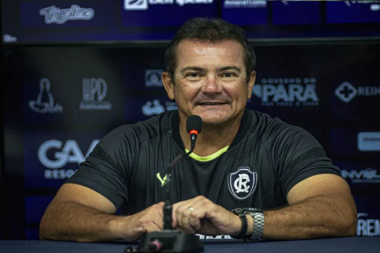 Técnico interino cobra Remo por vitórias e evita falar de gramado: “Ruim para os dois” 