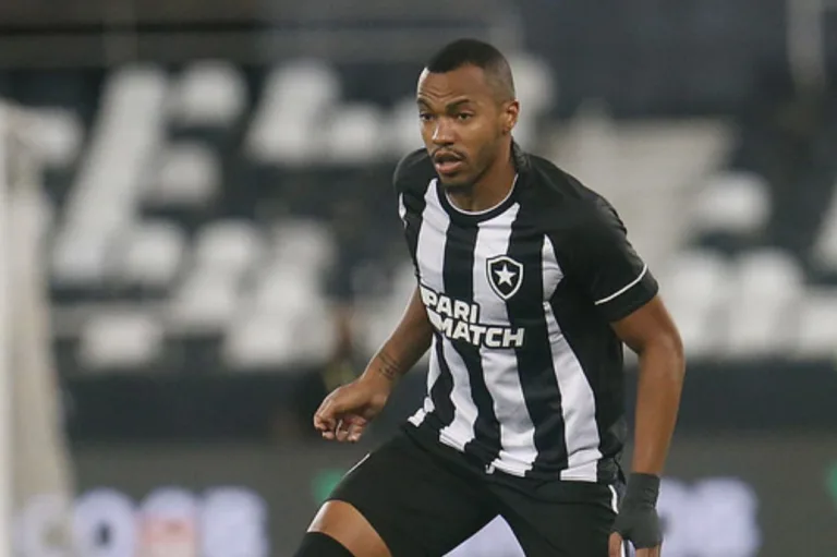 Vasco tem interesse e pode fechar com volante do Botafogo