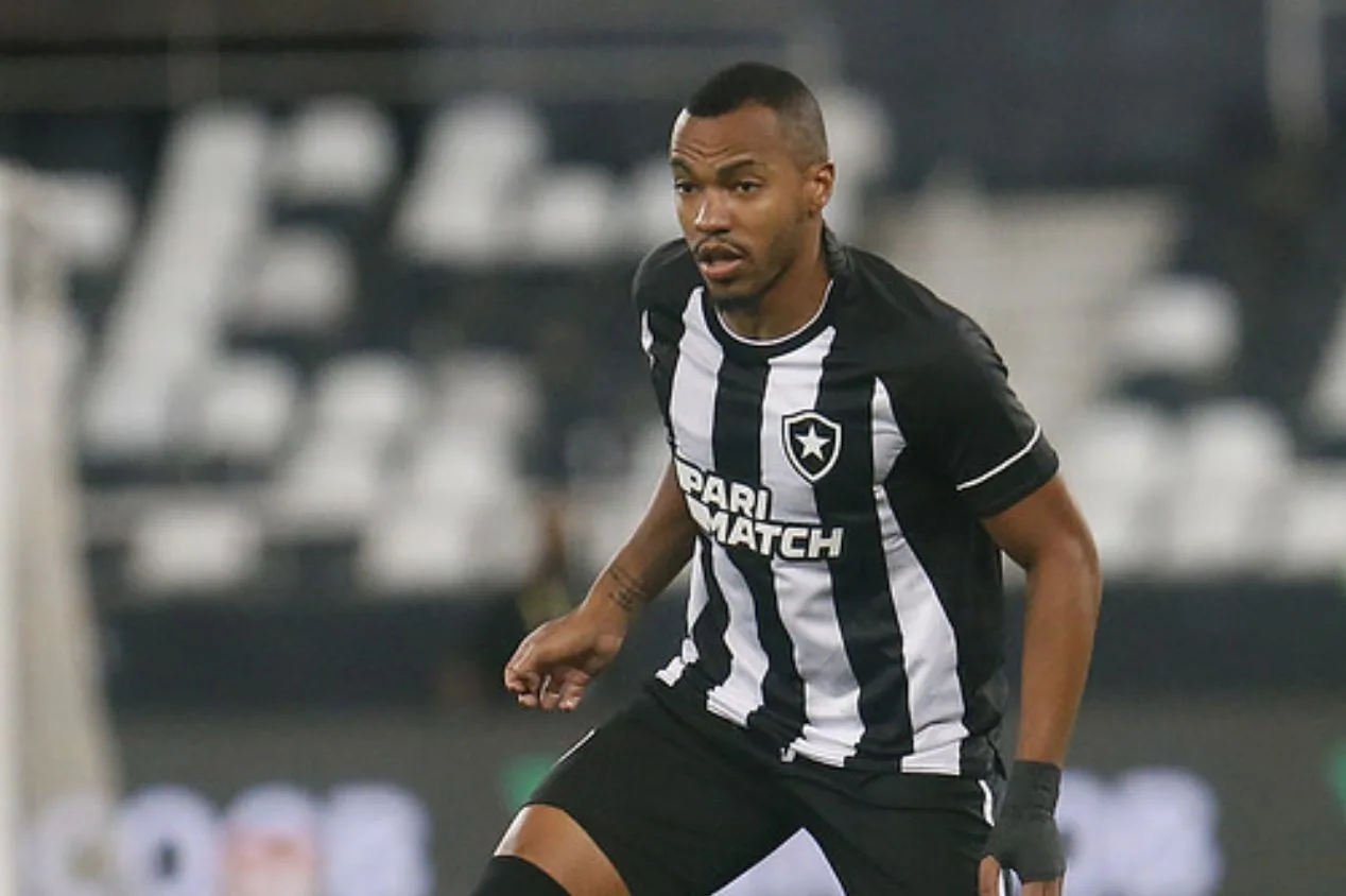 Vasco tem interesse e pode fechar com volante do Botafogo